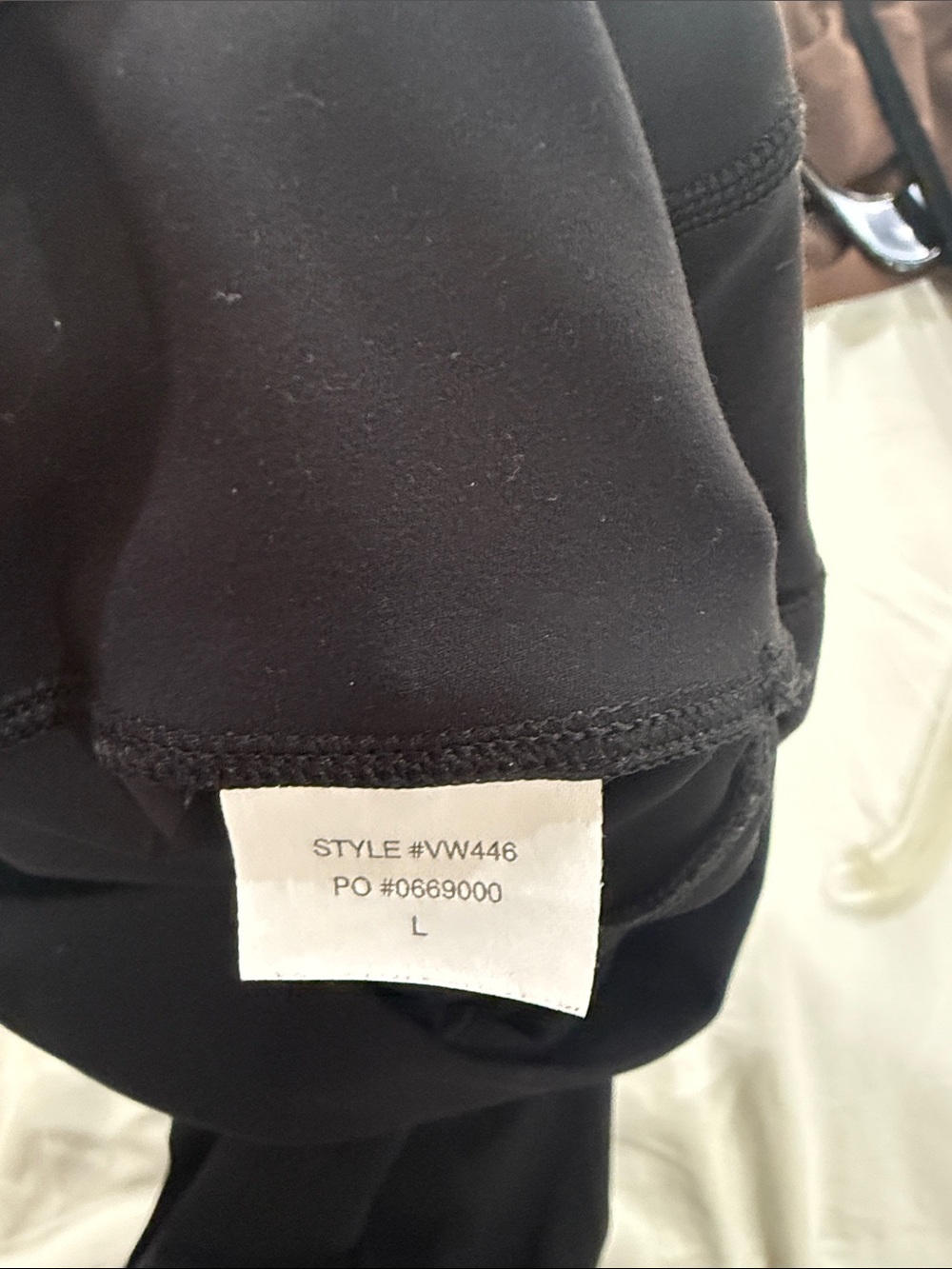 Vuori Black High Rise Performance Leggings - Picture 4 of 4